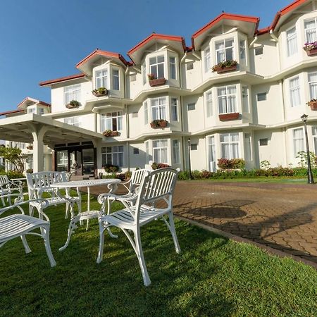 Galway Heights Hotel Нувара Елия Екстериор снимка