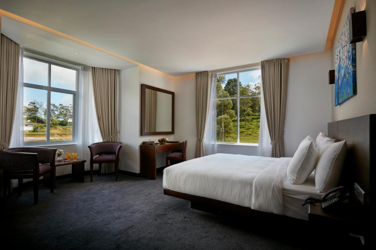 Galway Heights Hotel Нувара Елия Екстериор снимка